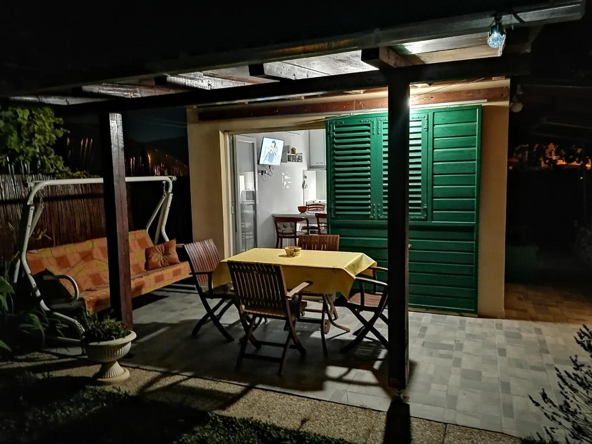 Apartment Taja, Cijela Kuca I Vrt Samo Za Vas Split Buitenkant foto