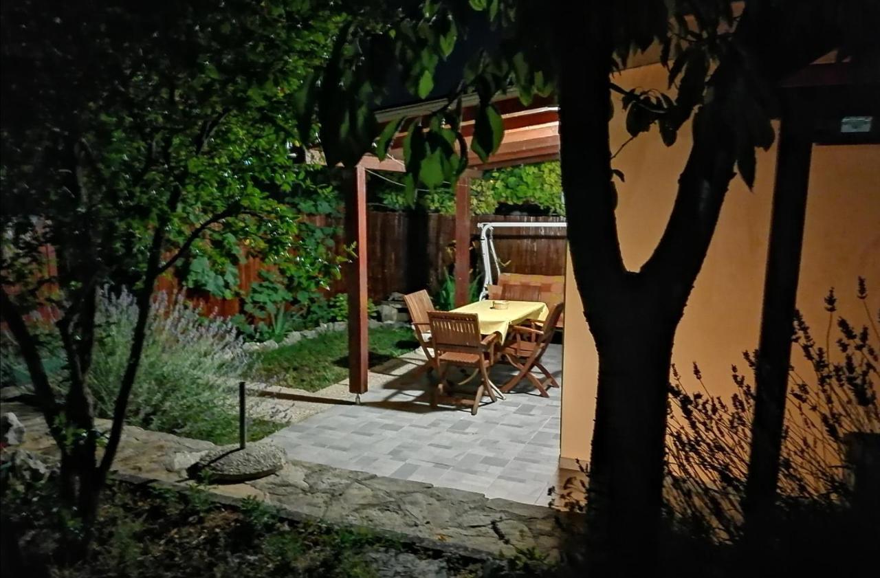 Apartment Taja, Cijela Kuca I Vrt Samo Za Vas Split Buitenkant foto