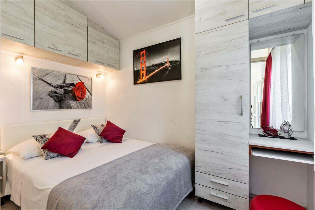 Apartment Taja, Cijela Kuca I Vrt Samo Za Vas Split Buitenkant foto